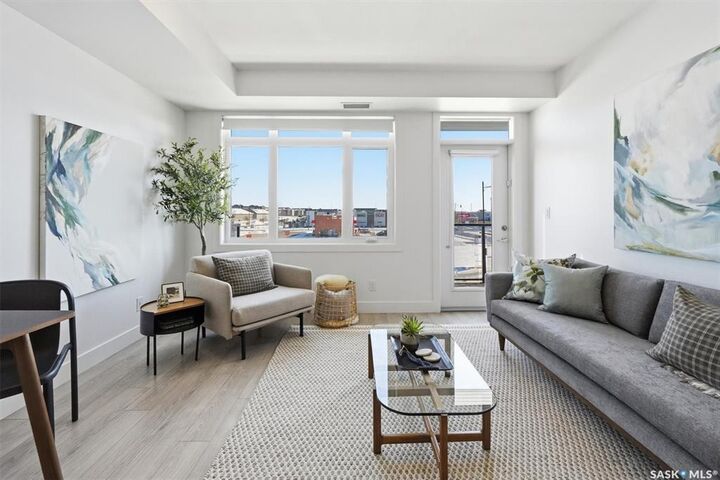 Property Photo:  770 Childers Crescent 211  SK S7L 6W1 
