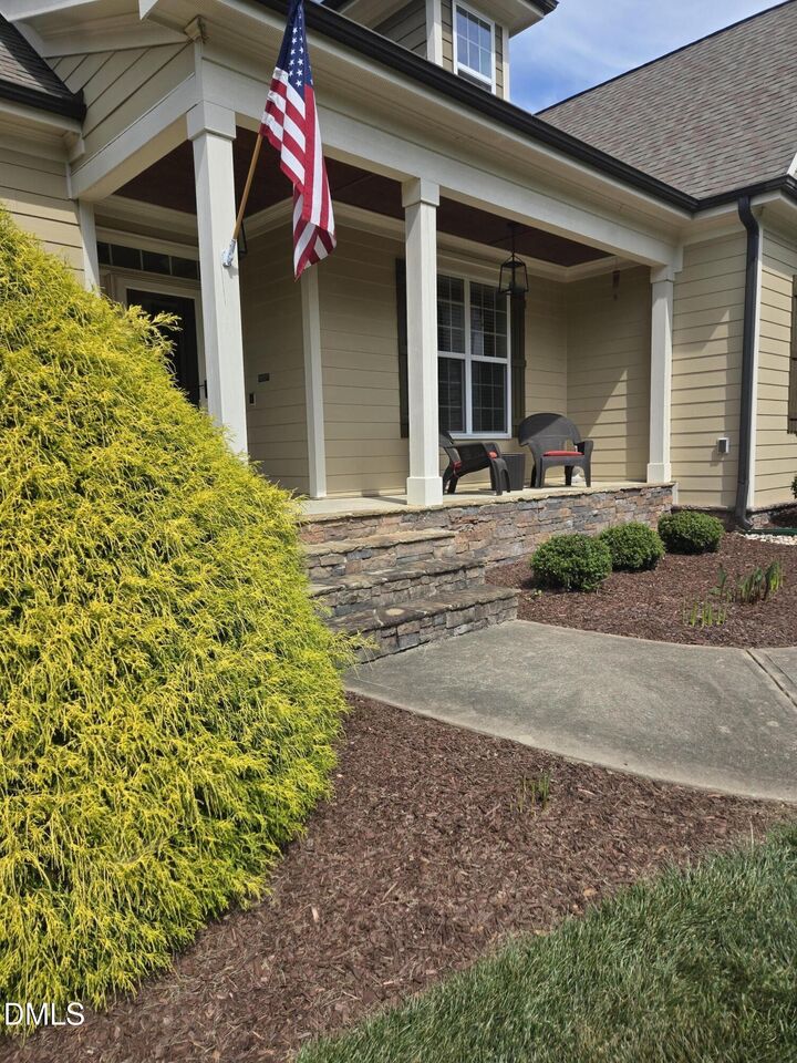 Property Photo:  1709 Creekview Drive  NC 27525 