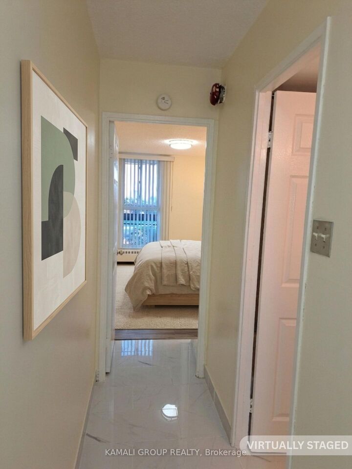 Property Photo: 4645 Jane Street 727 ON M3N 2K9