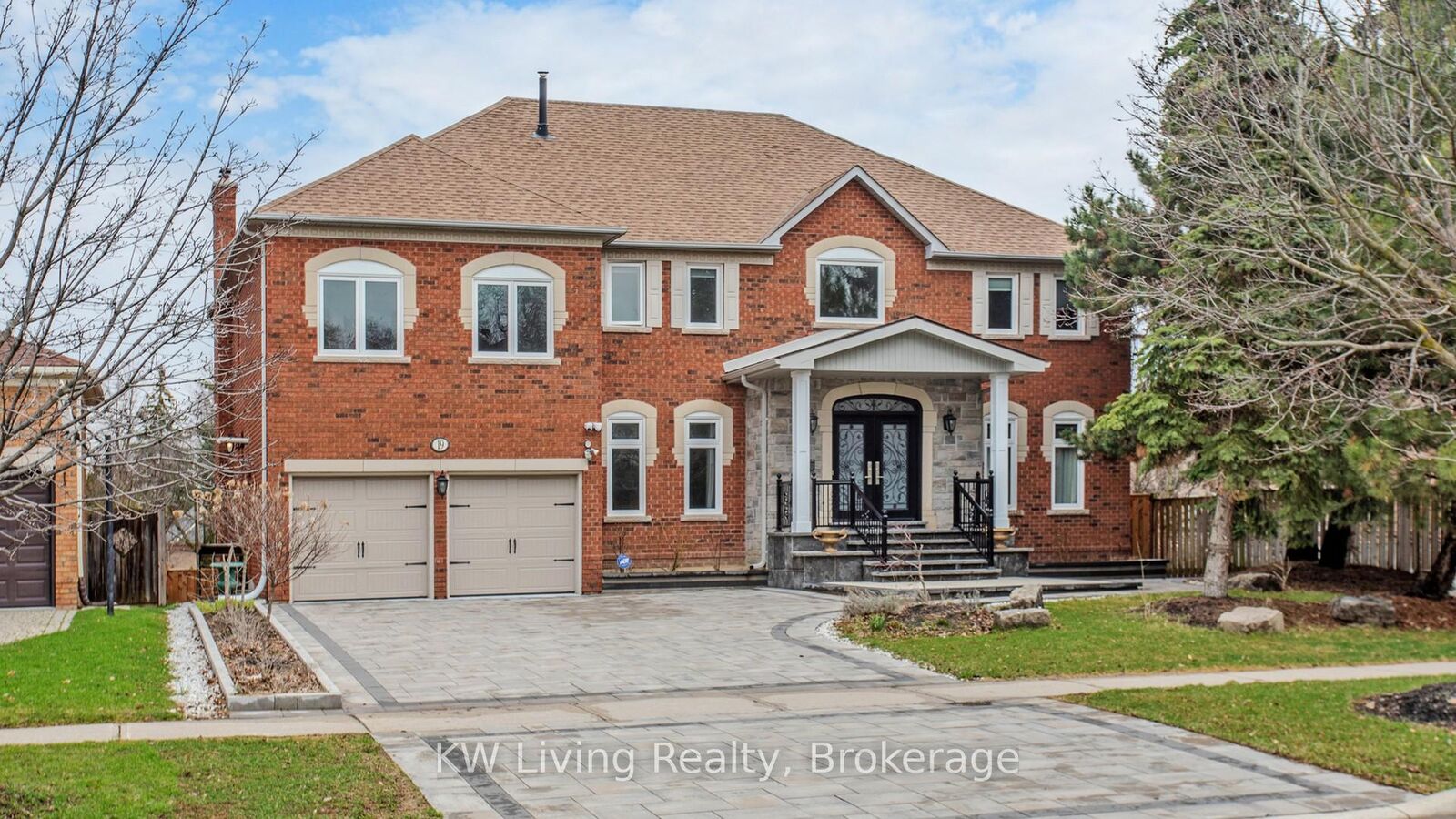 Property Photo: 19 Spadina Road ON L4B 2Y2