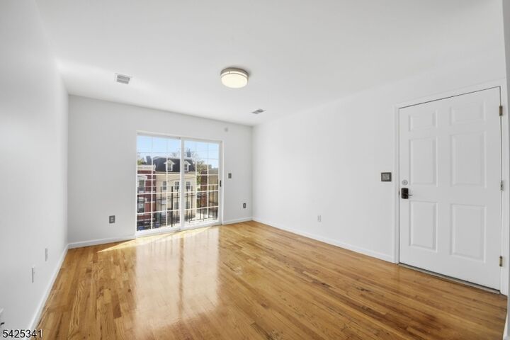 Property Photo:  20 Wakeman Ave  NJ 07104 