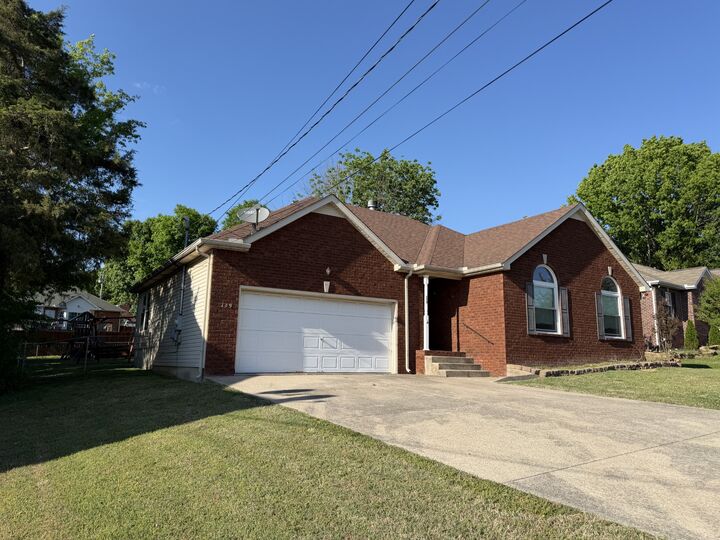 Property Photo:  119 Buttonwood Dr  TN 37167 