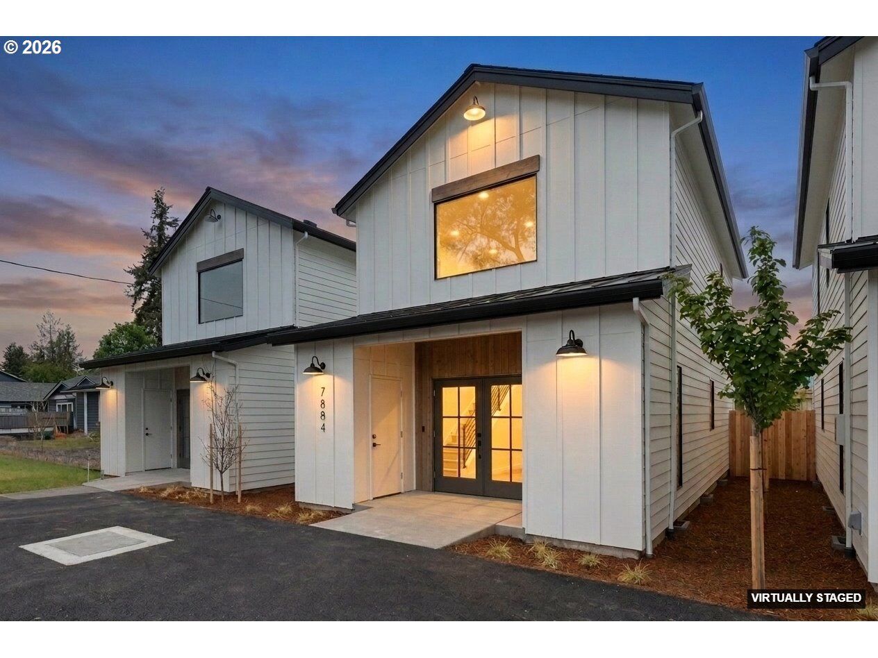 Property Photo:  7884 SE 70th Ave  OR 97206 