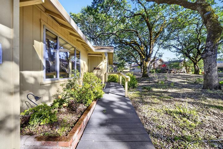 Property Photo:  6433 Mesa Oaks Lane  CA 95409 