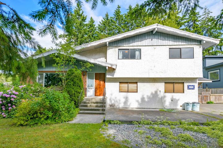 8440 Brooke Road — photo 1