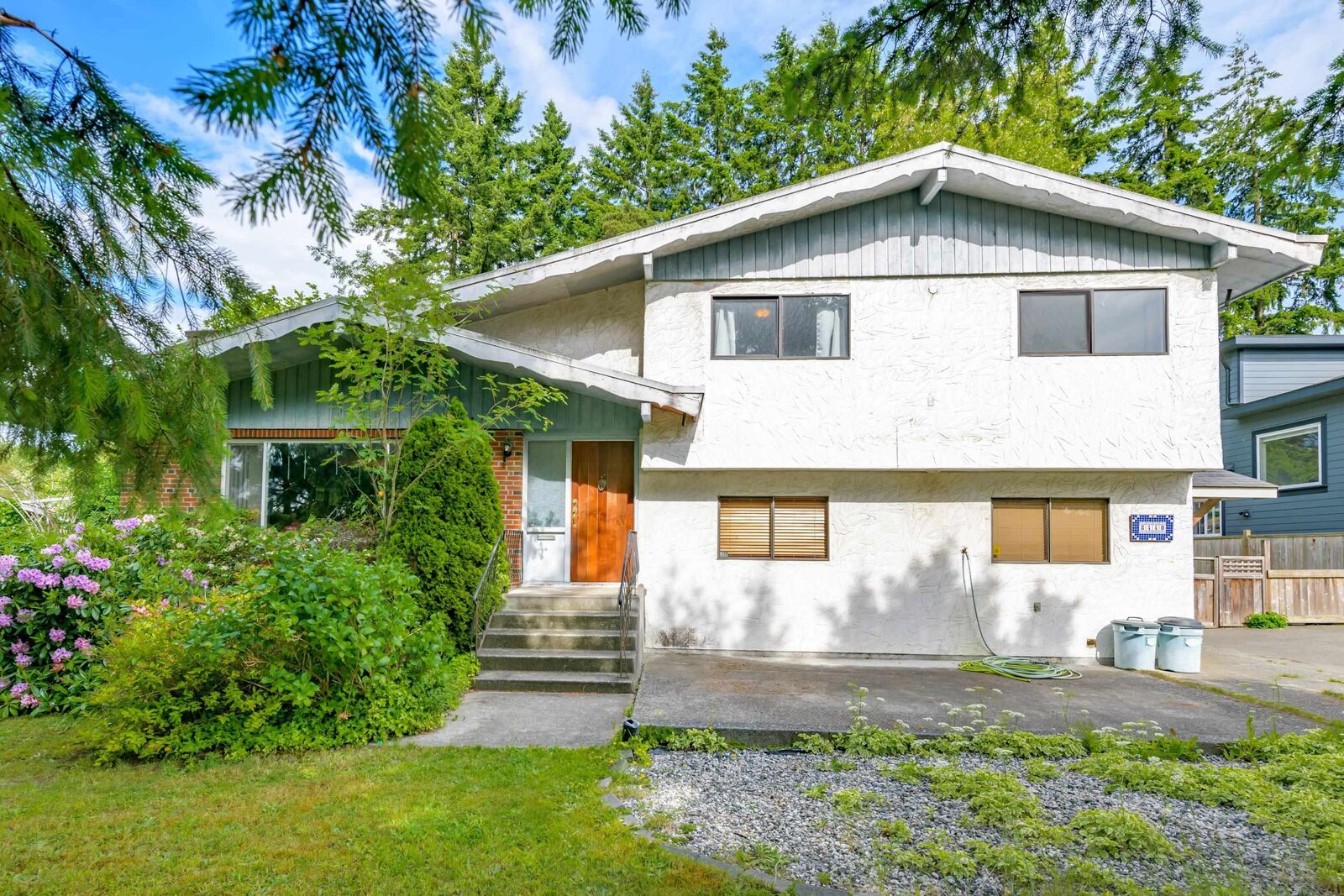 Property Photo: 8440 Brooke Road BC V4C 4G1
