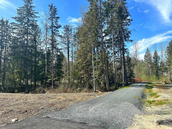 Property Photo: 33272 Tunbridge Avenue BC V2V 6X9