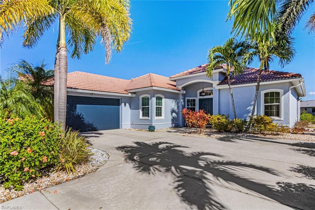 Property Photo:  4311 SW 25th Pl  FL 33914 