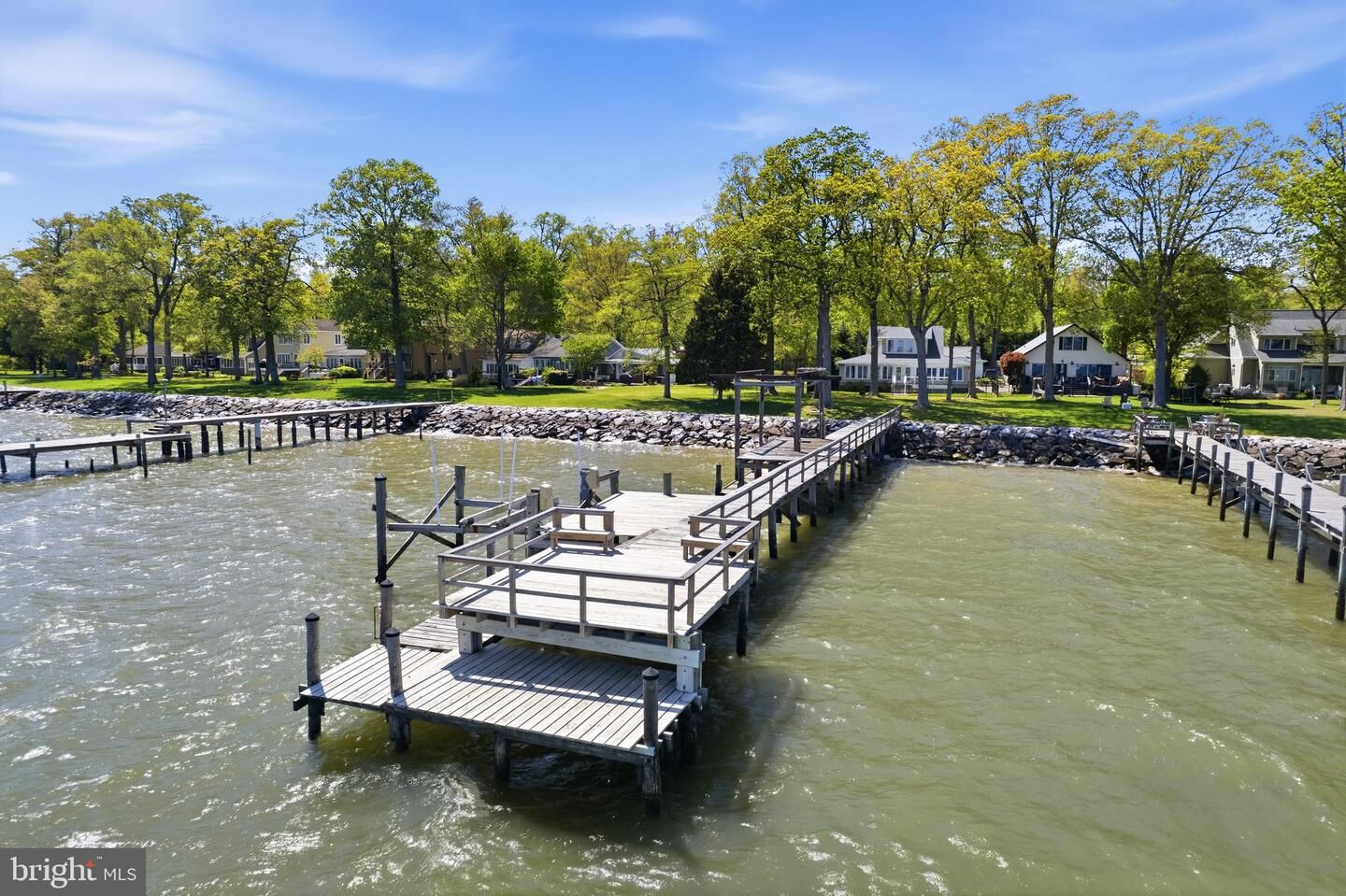 Property Photo:  890 Linden Avenue  MD 20714 