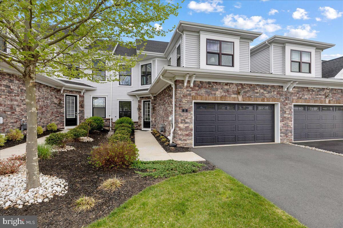Property Photo:  5 Saint Andrews Avenue  NJ 08648 