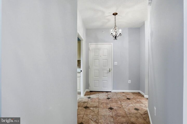 Property Photo:  19355 Cypress Ridge Terrace 103  VA 20176 