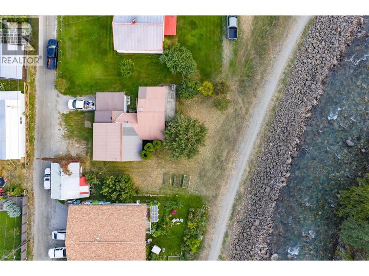 Property Photo:  320 River Lane  BC V0G 1M0 