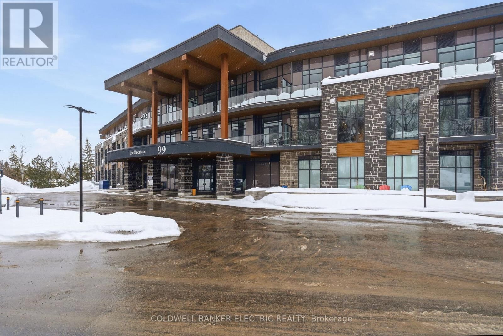 Property Photo:  99 Louisa Street 206  ON K0M 1N0 