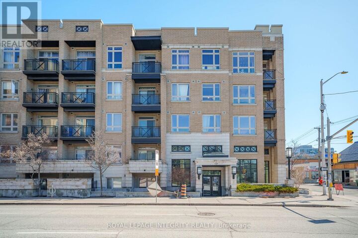 Property Photo:  429 Kent Street 320  ON K2P 1B5 
