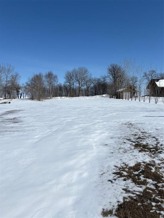 Property Photo:  113 Bayduza Drive  MB R7N 2T3 