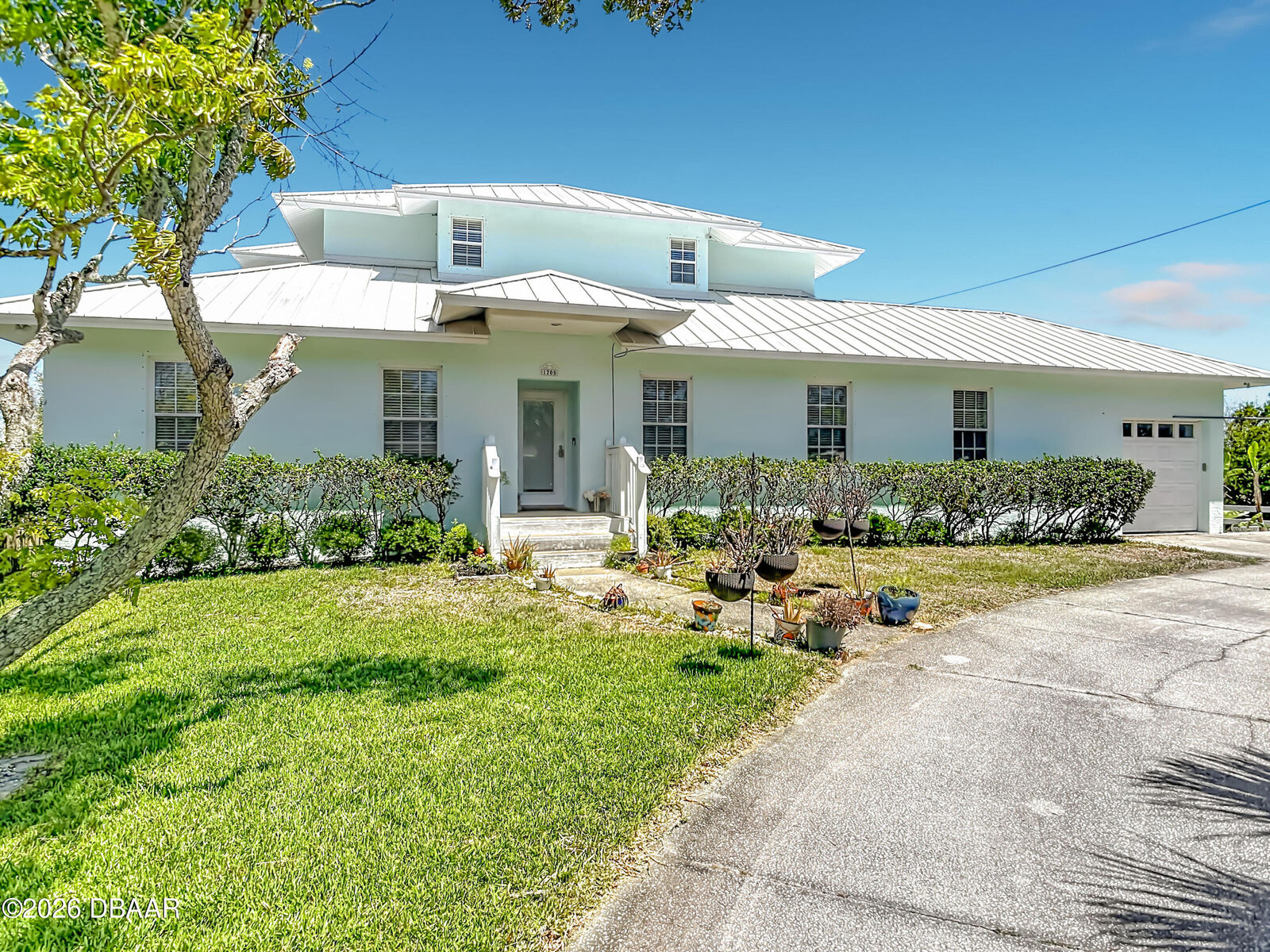 Property Photo:  1205 S Riverside Drive  FL 32132 