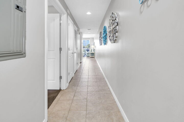 Property Photo:  1515 SE Miracle Strip Parkway Unit 207  FL 32548 