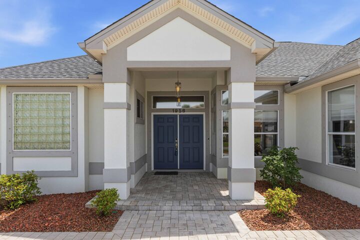 Property Photo: 1956 Rue La Fontaine FL 32566