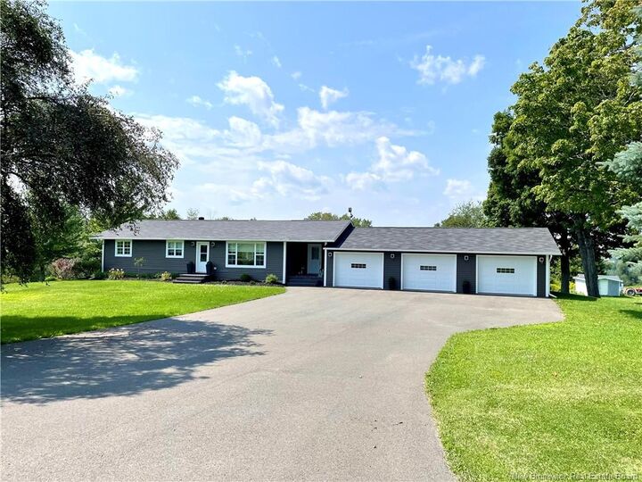 615 Rockland Road — photo 1
