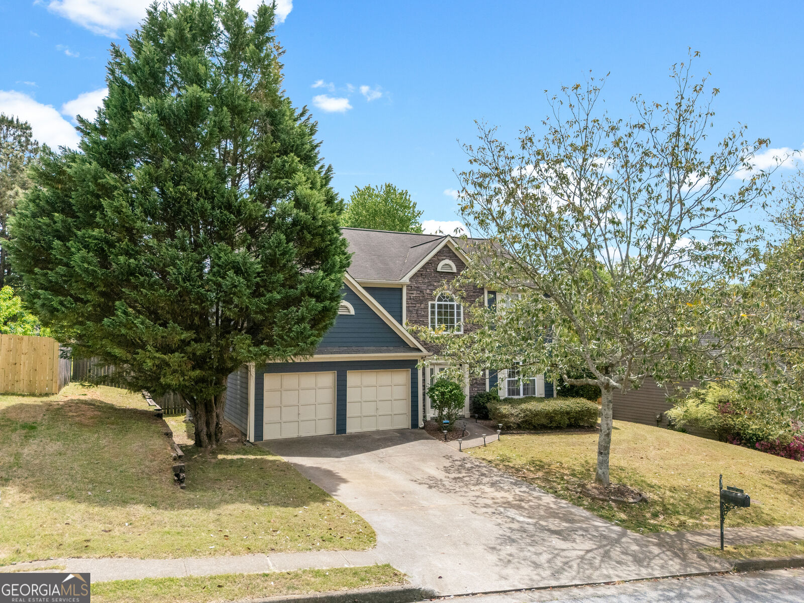 Property Photo:  542 Staghorn Lane  GA 30024 