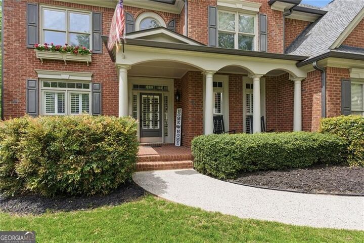 Property Photo:  5230 Woodleaf Drive  GA 30040 