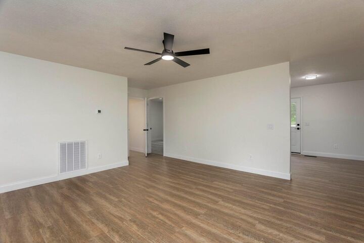 Property Photo:  300 Hi Tech Lane  TN 37321 