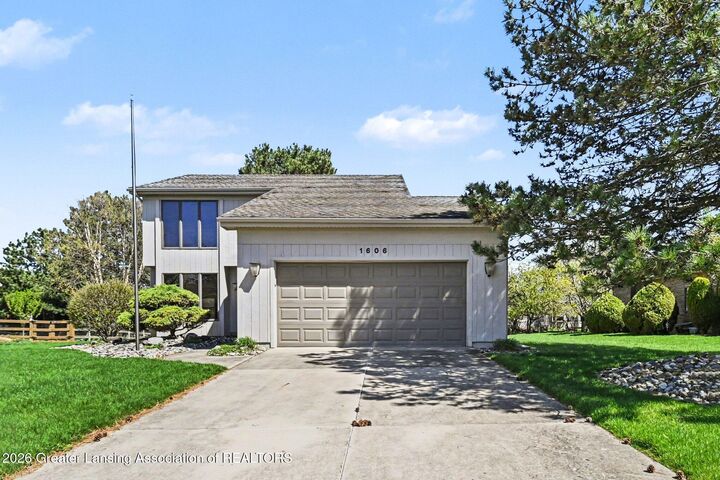 Property Photo:  1606 Riley Ridge Drive  MI 48917 