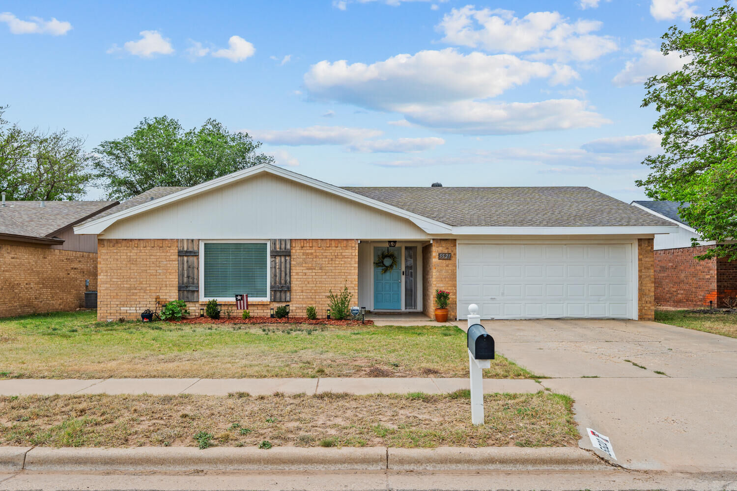 Property Photo:  5521 1st Place  TX 79416 