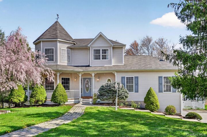 Property Photo:  149 Creamery Pond Road  NY 10918 