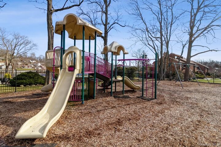 Property Photo:  24 Leisure Way  NY 10547 