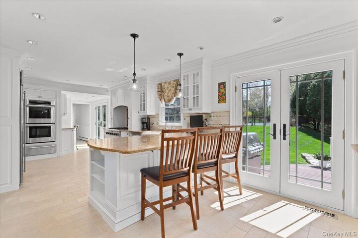 Property Photo:  53 Raemont Road  NY 10527 