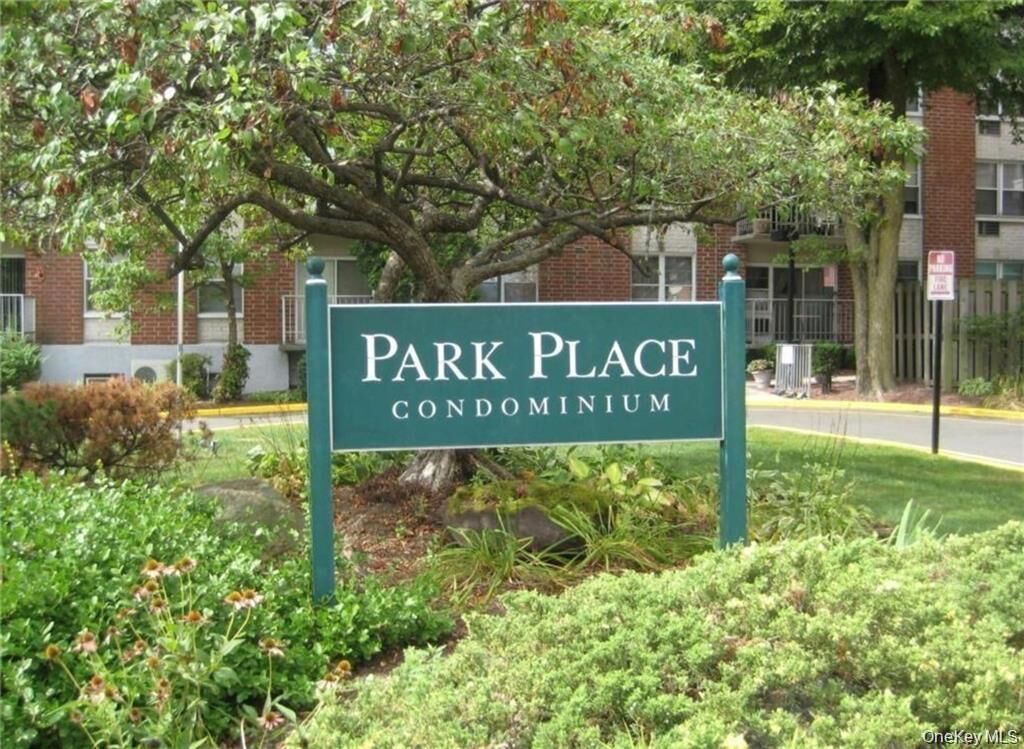 Property Photo:  35 Park Avenue 5L  NY 10901 