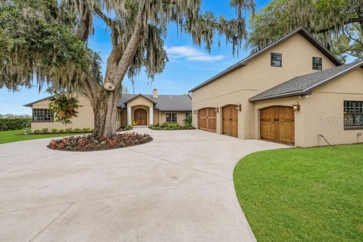 Property Photo:  5475 Lake Jessamine Drive  FL 32839 
