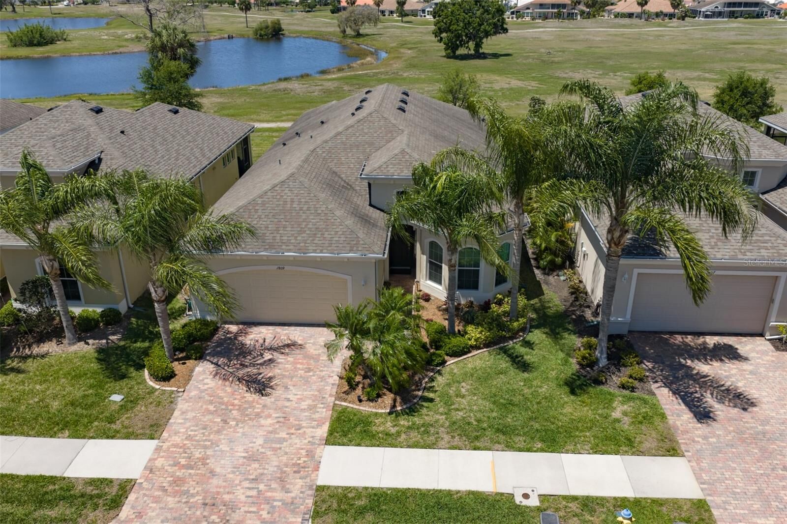 Property Photo:  1809 Pacific Dunes Drive  FL 33573 