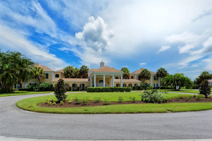 Property Photo:  51 Macewen Drive 5  FL 34229 