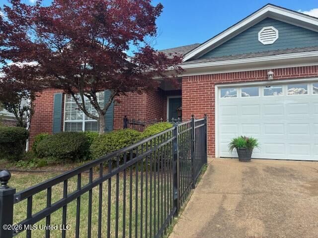 Property Photo:  1211 Azalea Cove  MS 38655 