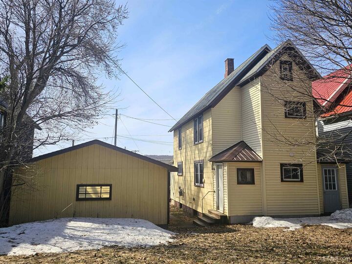 Property Photo:  841 Warren Street  MI 49930 