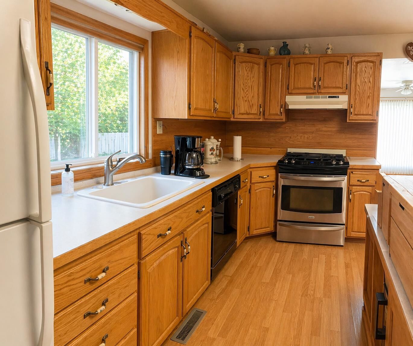 Property Photo:  2406 Oak Road  MI 48650 