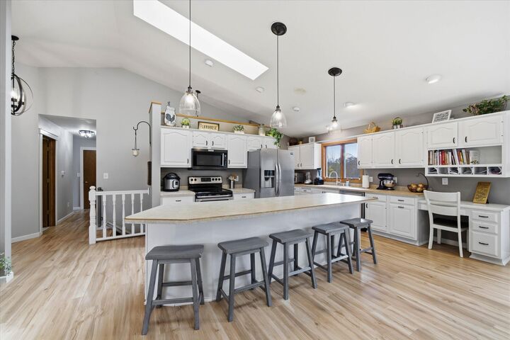Property Photo:  2029 White Pine Ln  WI 53083 