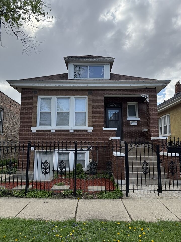Property Photo:  2326 S 58th Court  IL 60804 