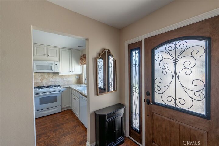 Property Photo:  10692 Camino Real  CA 92708 