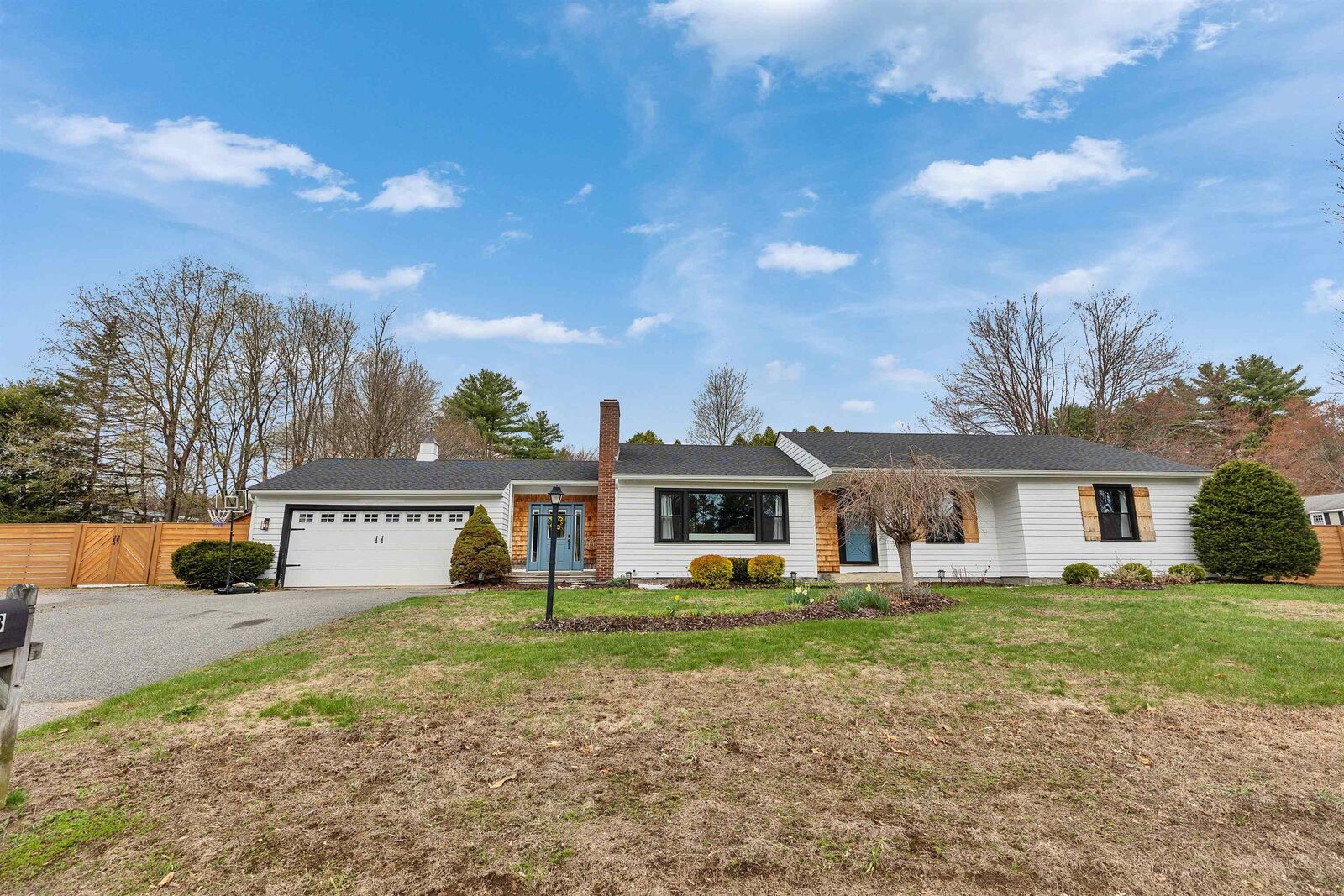 Property Photo:  3 Greenbriar Road  NH 03431 