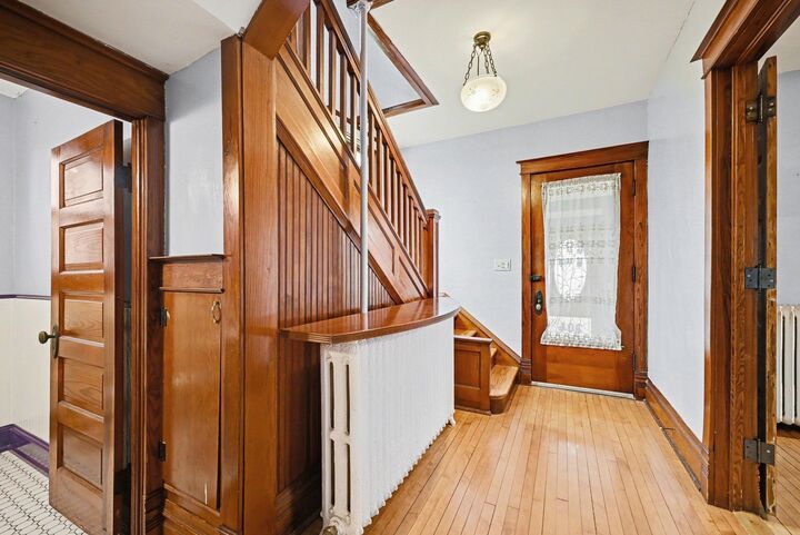 Property Photo:  204 Fir Avenue NW  MN 56069 