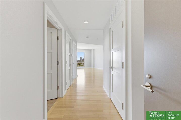 Property Photo:  200 S 31st Avenue 4602  NE 68131 