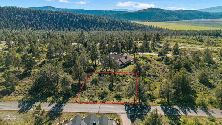 Property Photo:  856 Beattys Butte Drive  OR 97601 