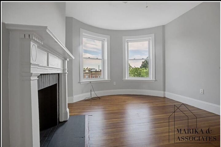 Property Photo:  108 Winthrop Road 2  MA 02445 