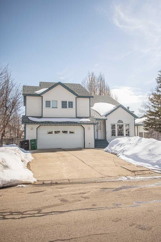 Property Photo:  10711 104 Street  AB T0H 1Z0 