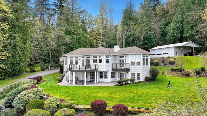 Property Photo:  2651  Lake Whatcom Boulevard  WA 98229 