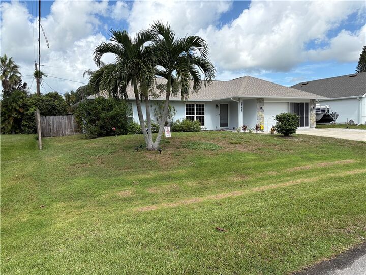 Property Photo:  1086 Phelps Street  FL 32958 
