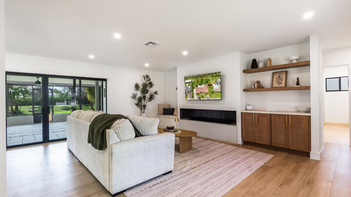 Property Photo:  4761 SW 72nd Avenue  FL 33314 
